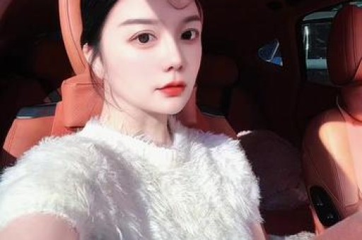 百万网红人设彻底崩塌! 前男友扒出虐狗真相思聪不认女儿是对的