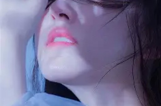 疑似张婉婷家暴宋宁峰张婉婷被曝多次对丈夫宋宁峰实施肢体暴力将踹飞3米远被拍到时面容憔悴脸上疑有伤痕